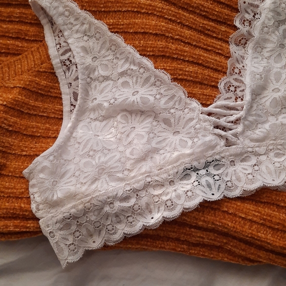 White lace bralette - Picture 5 of 5